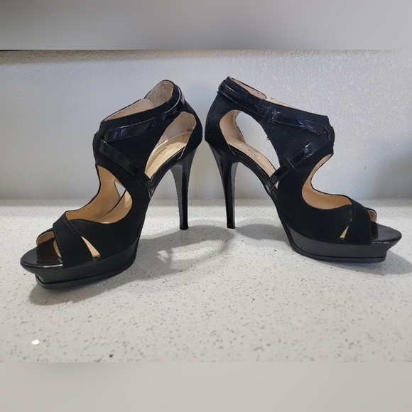 Guess cutout pumps - Picture 5 of 5